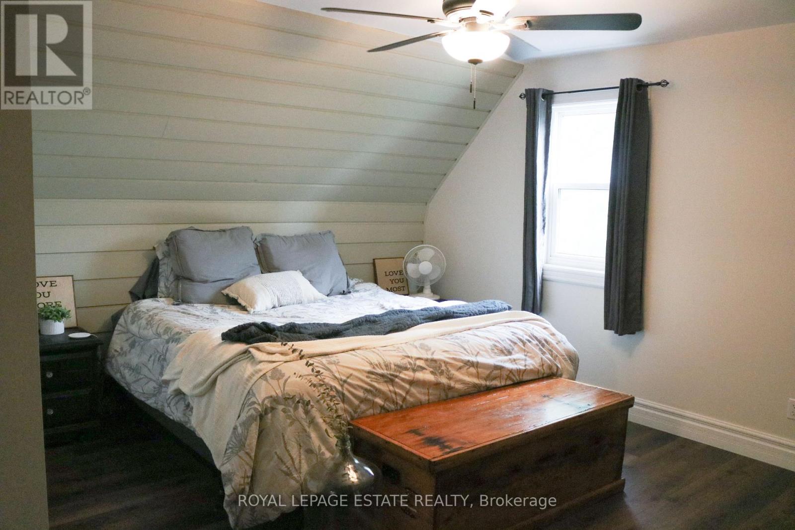 Photo 12 of 4295 Horseshoe Valley Road W, Springwater ON