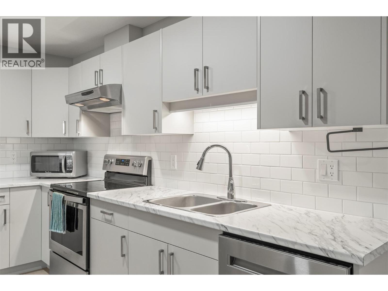 Photo 10 of 4202 Alexis Park Drive Unit 101, Vernon BC