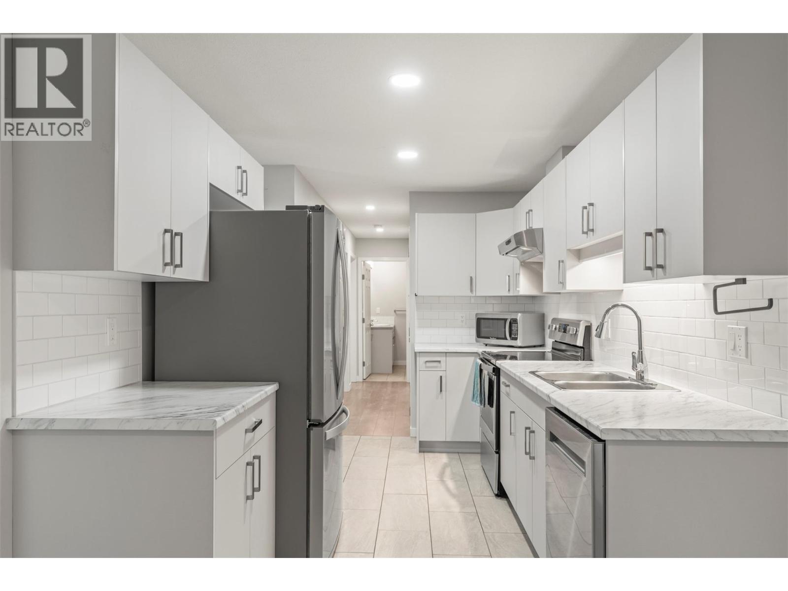 Photo 9 of 4202 Alexis Park Drive Unit 101, Vernon BC