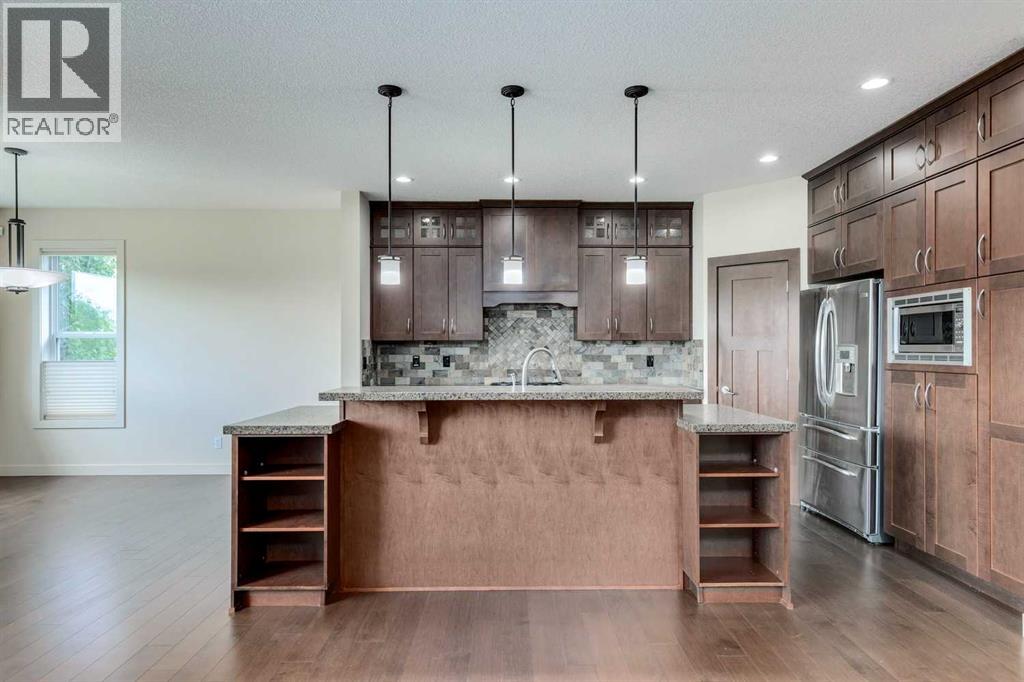 Single Family House for Sale in  Tuscany Summit Green NW Tuscany Calgary 