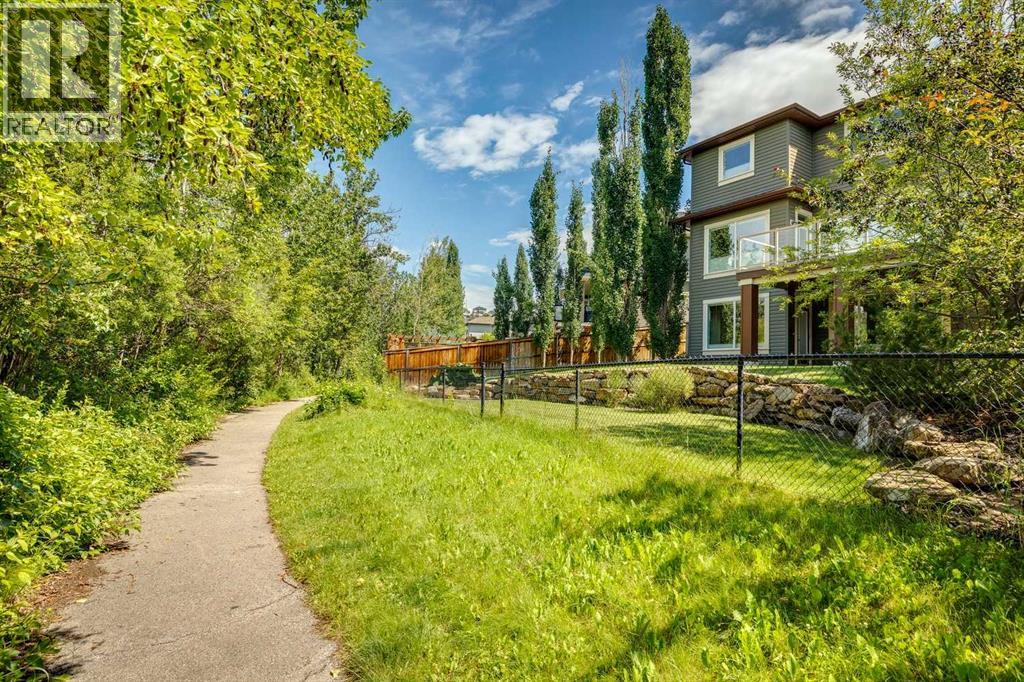 Single Family House for Sale in  Tuscany Summit Green NW Tuscany Calgary 