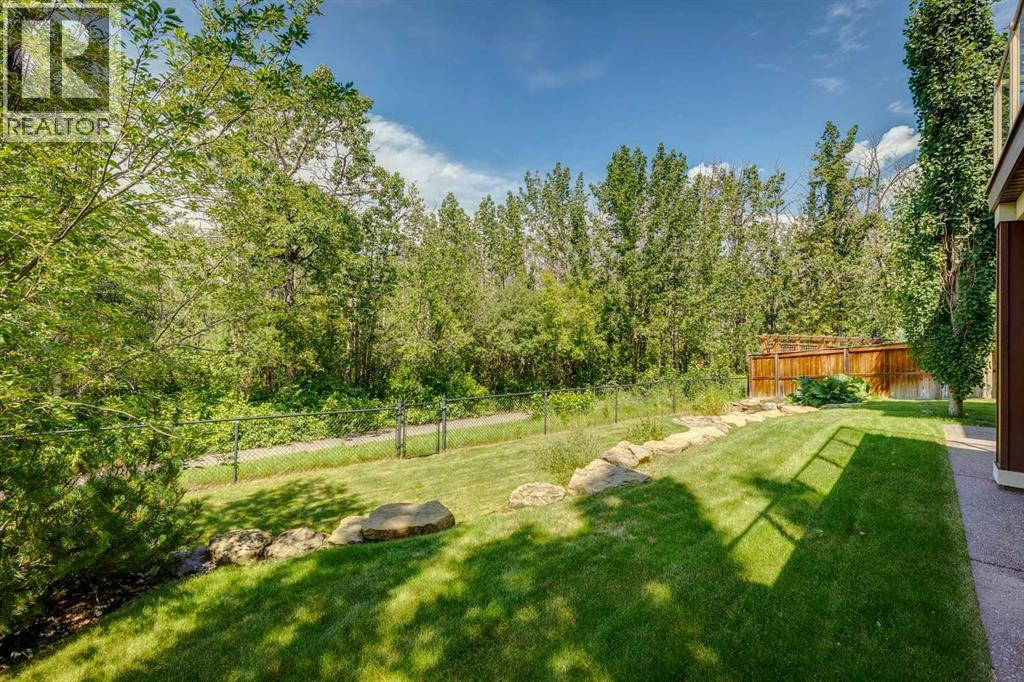 Single Family House for Sale in  Tuscany Summit Green NW Tuscany Calgary 