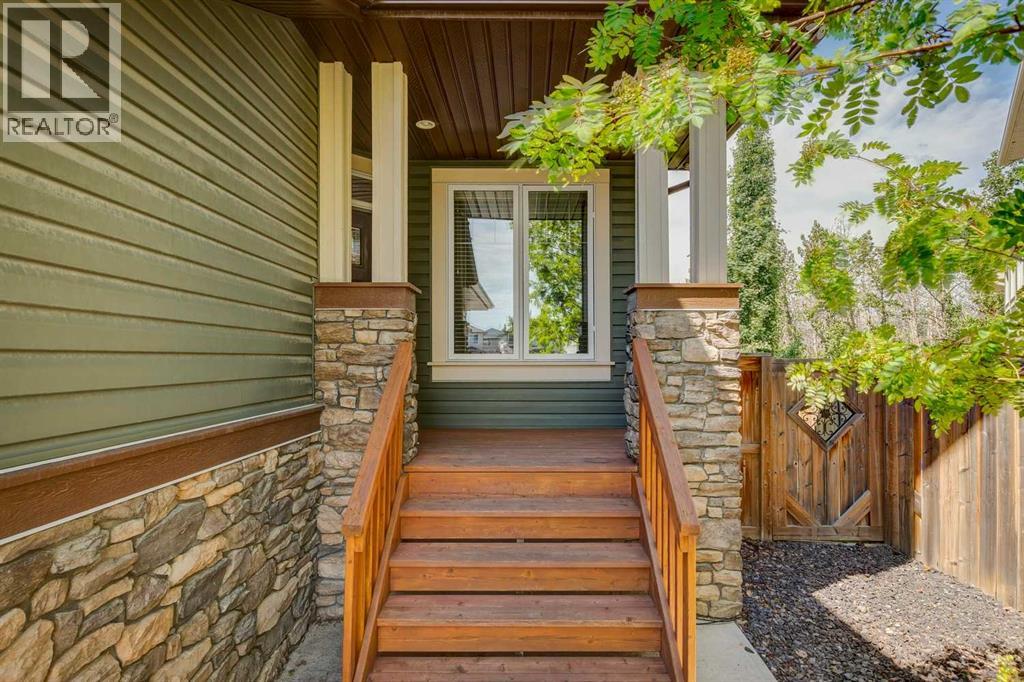 Single Family House for Sale in  Tuscany Summit Green NW Tuscany Calgary 