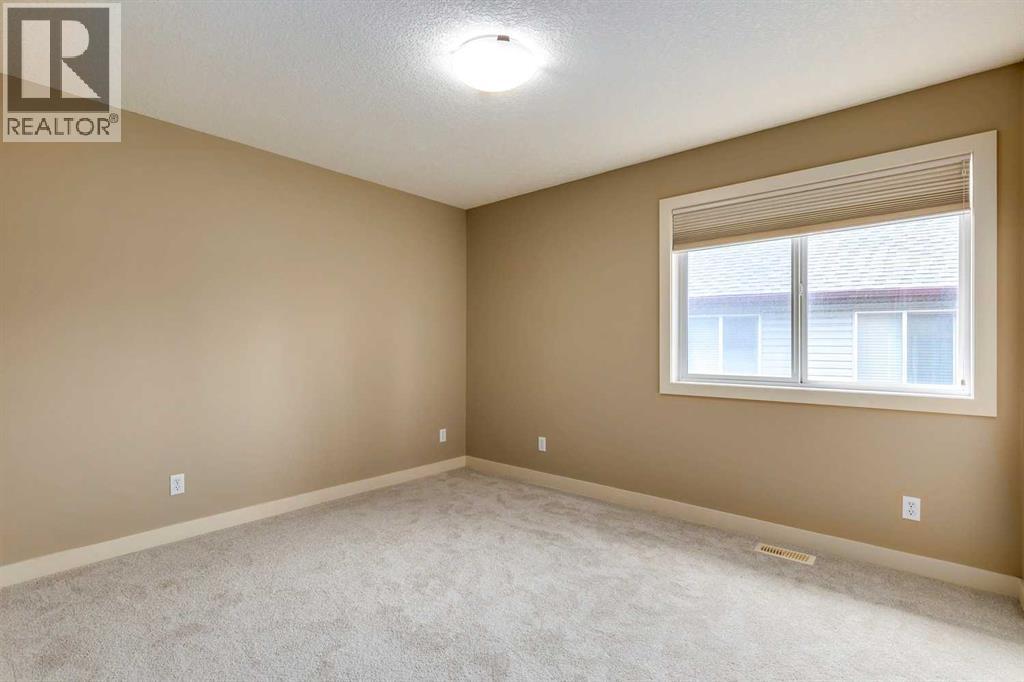 Single Family House for Sale in  Tuscany Summit Green NW Tuscany Calgary 