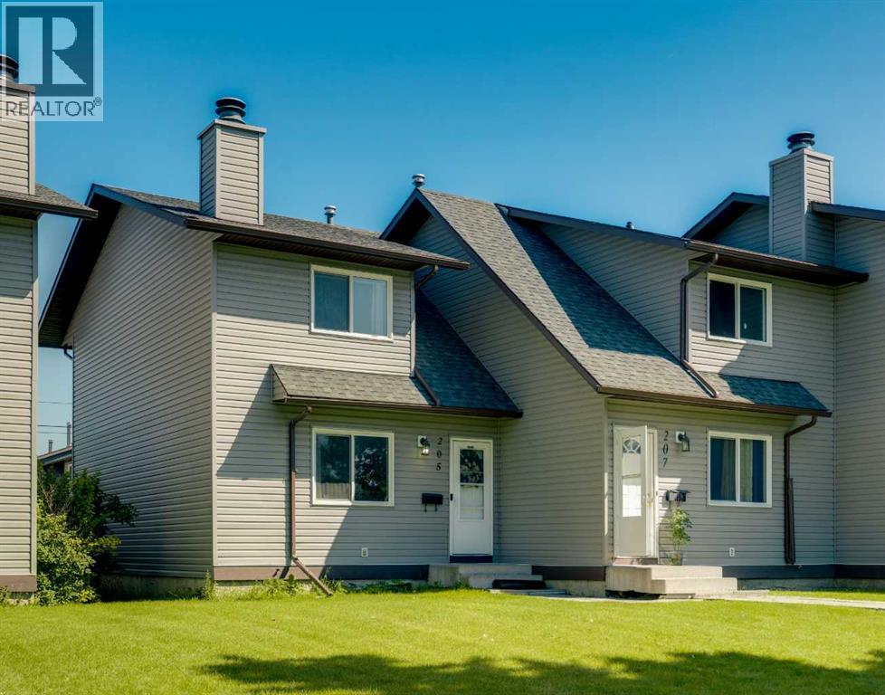 205 Templehill Drive NE, Calgary, Alberta