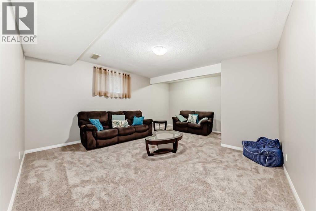 Single Family House for Sale in  Everwoods Green SW Evergreen Calgary 