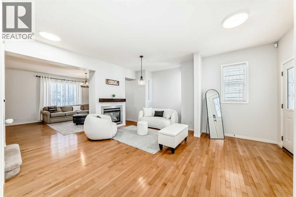 Single Family House for Sale in  Everwoods Green SW Evergreen Calgary 