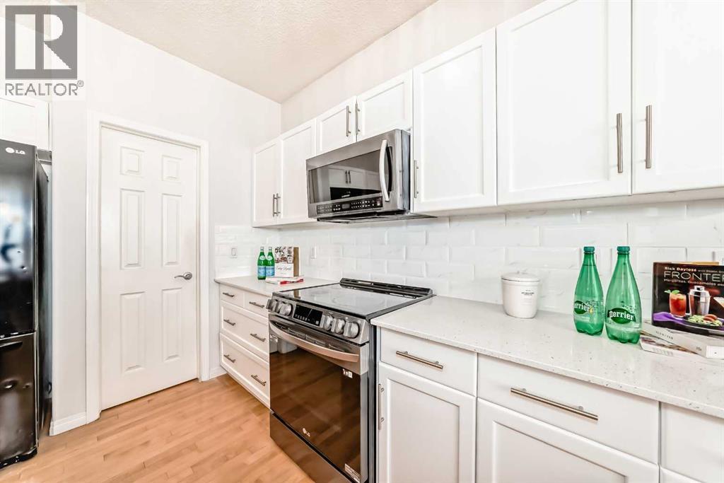 Single Family House for Sale in  Everwoods Green SW Evergreen Calgary 