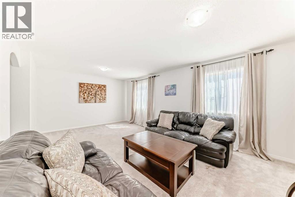 Single Family House for Sale in  Everwoods Green SW Evergreen Calgary 