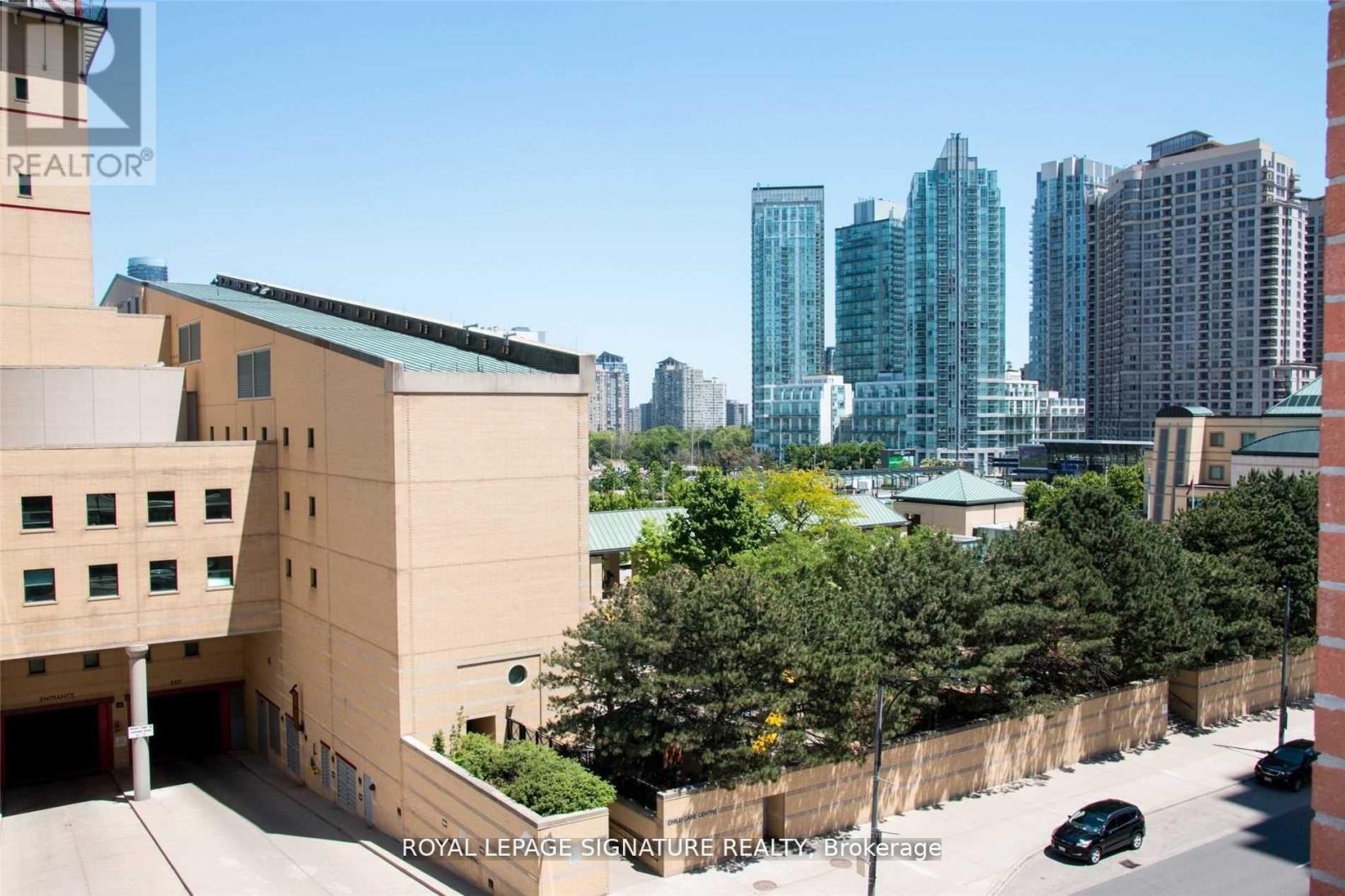Photo 22 of 410 4090 Living Arts Drive, Mississauga ON
