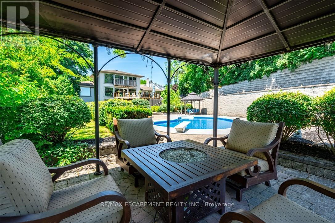 Photo 38 of 822 Danforth Place, Burlington ON