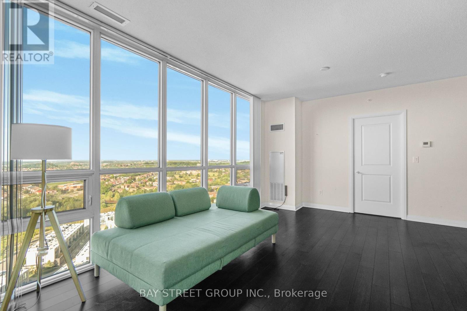 Photo 10 of 1812 5033 Four Springs Avenue, Mississauga ON