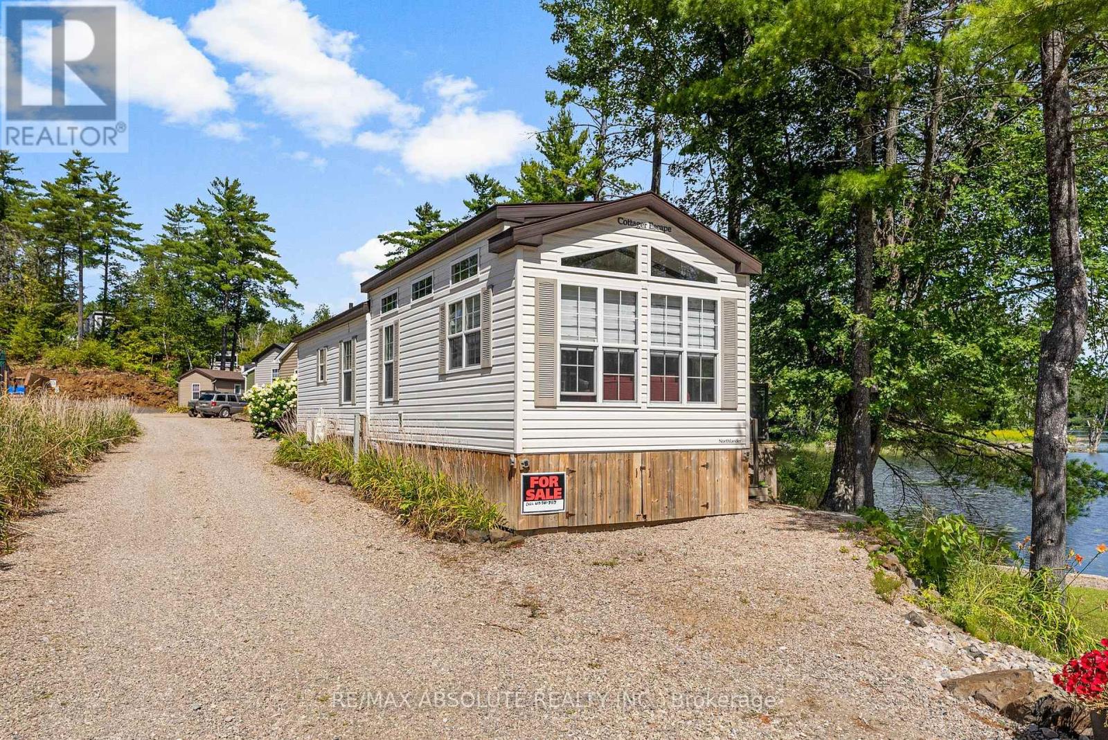Photo 2 of 92 Bingham Drive, Horton ON