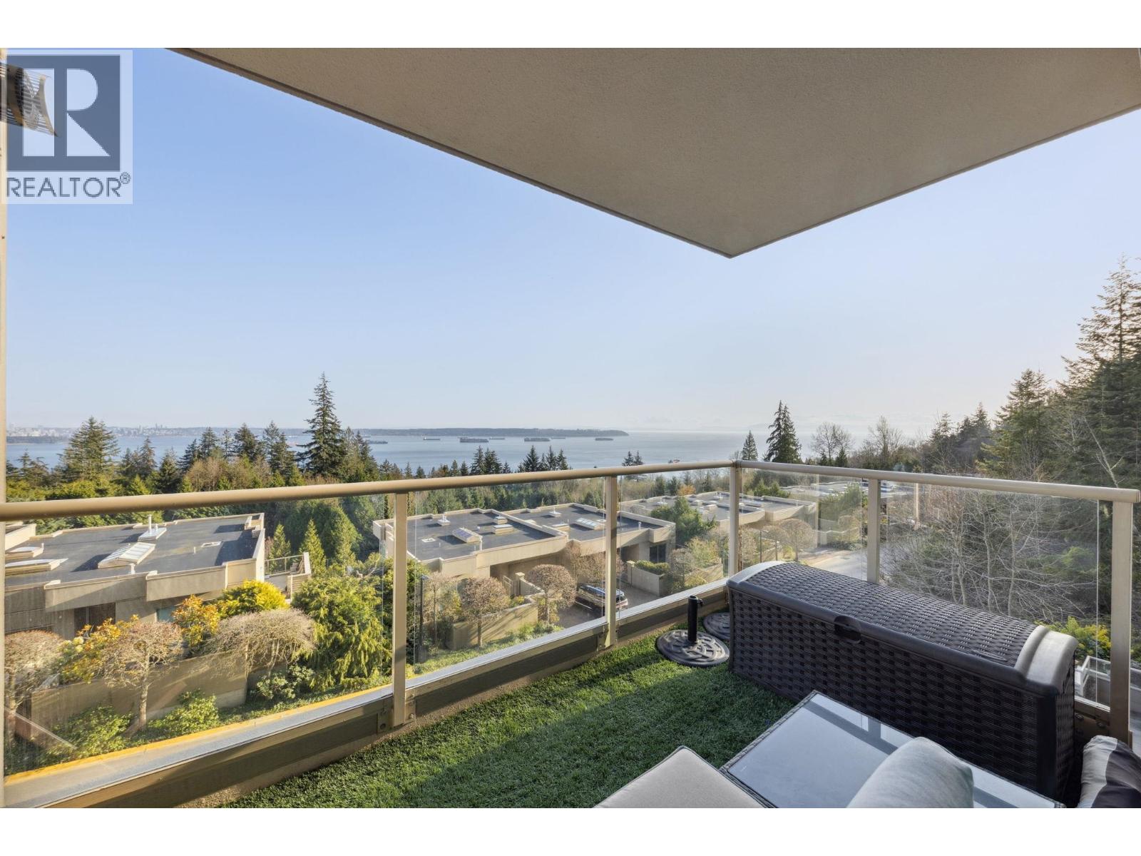 302 3131 DEER RIDGE DRIVE, West Vancouver