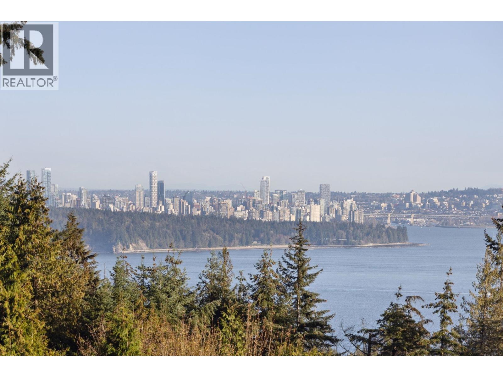 302 3131 DEER RIDGE DRIVE, West Vancouver