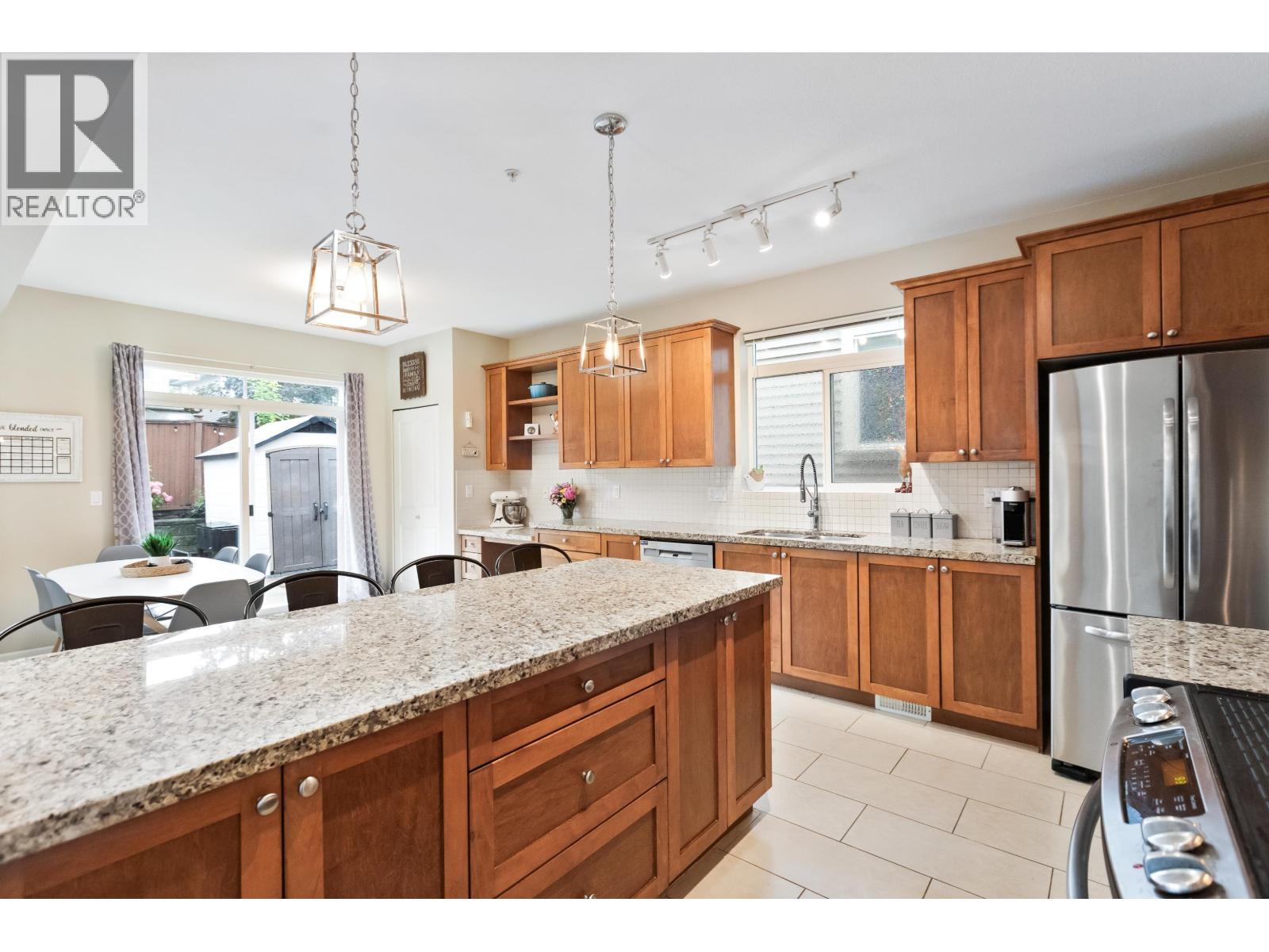 Photo 14 of 10138 241 A Street, Maple Ridge BC