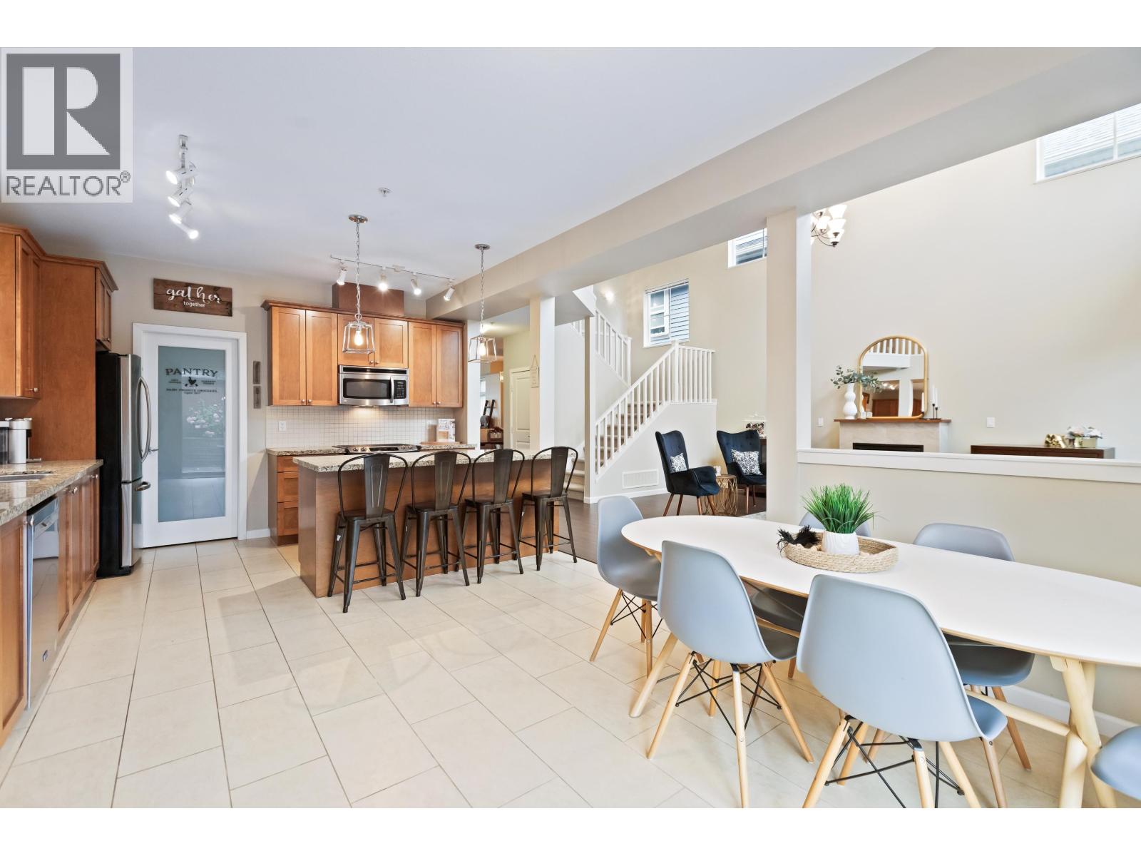 Photo 17 of 10138 241 A Street, Maple Ridge BC