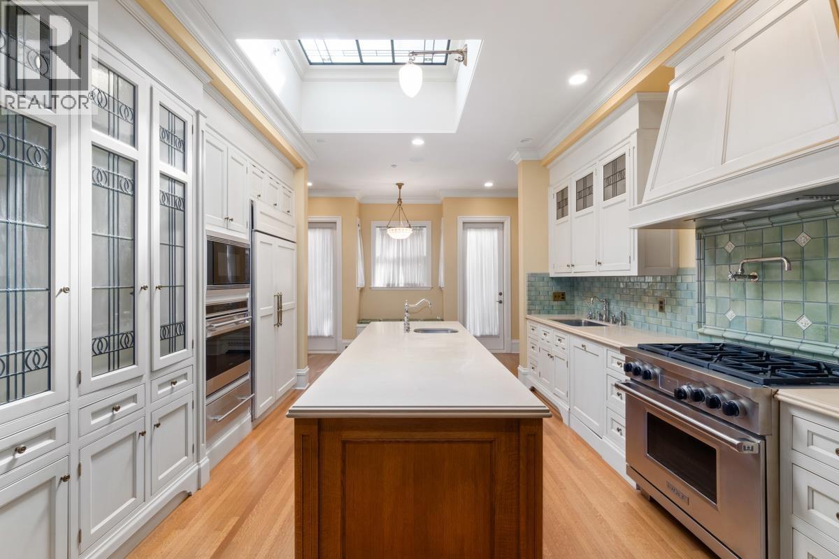 Photo 8 of 1 3838 Cypress Street, Vancouver BC