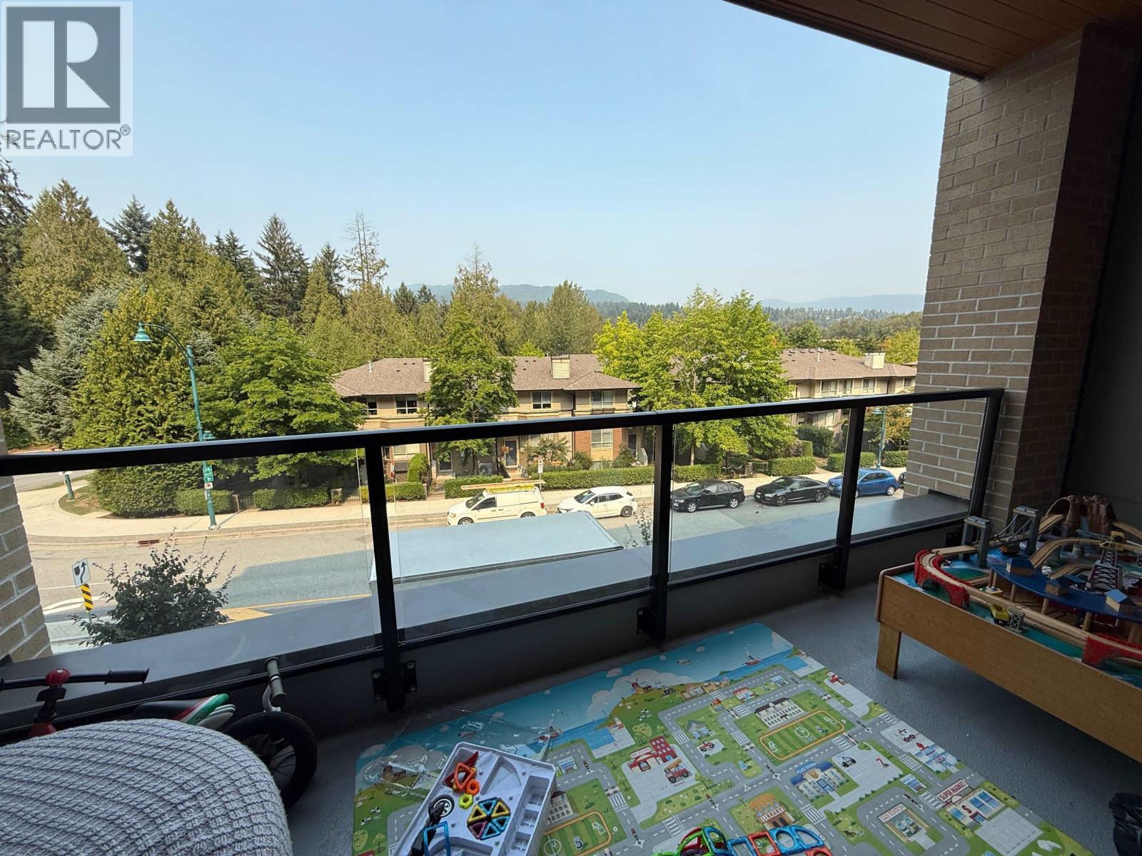 Photo 1 of 323 55 Klahanie Drive, Port Moody BC