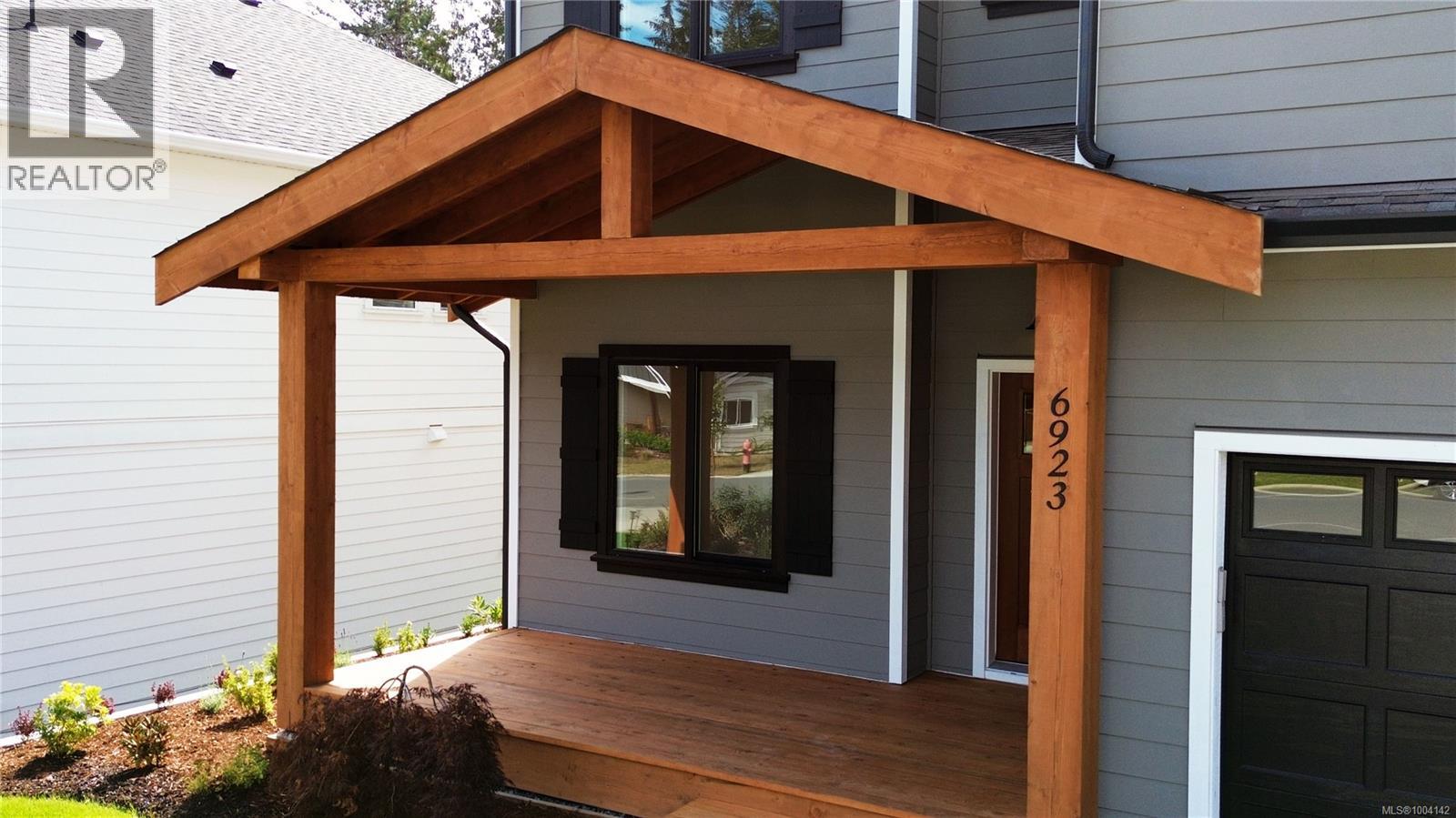 Photo 2 of 6923 Ridgecrest Rd, Sooke BC