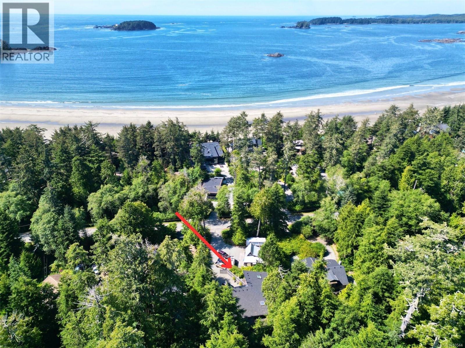1316 Lynn Rd, Tofino