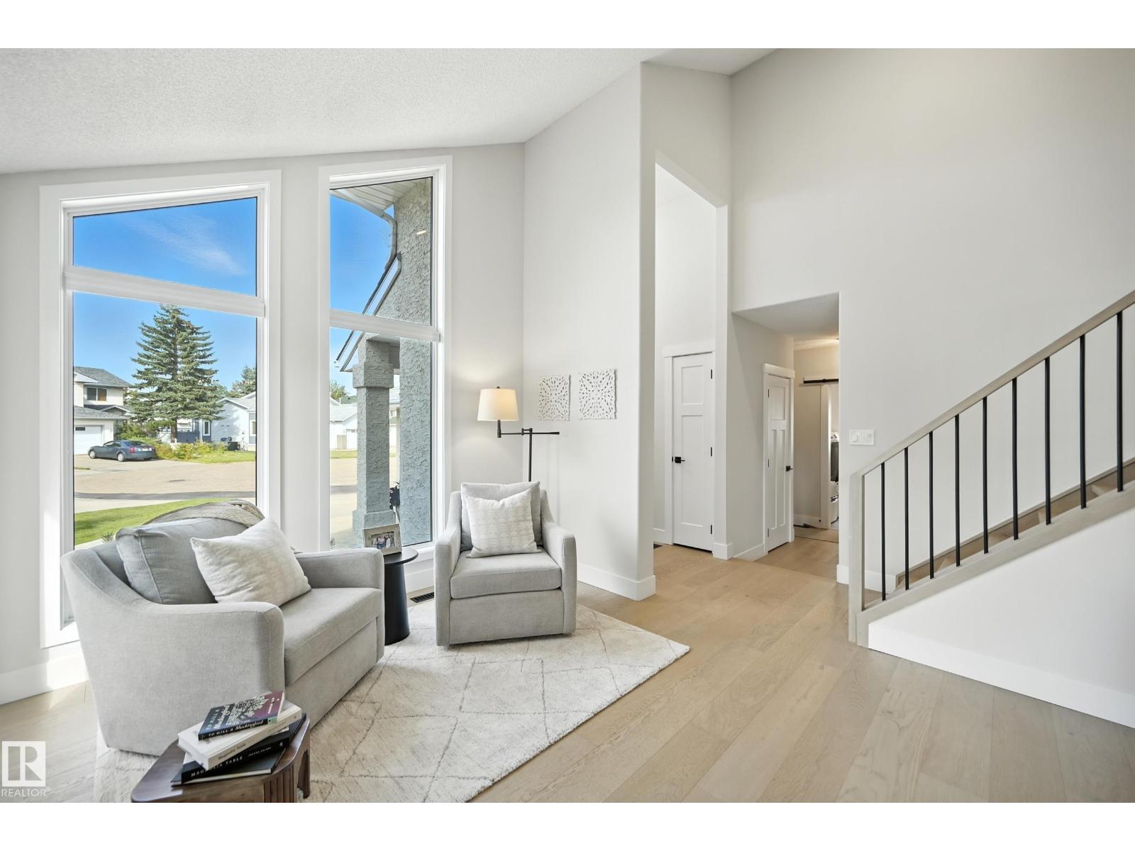 Photo 13 of 3634 31 A St Nw, Edmonton AB