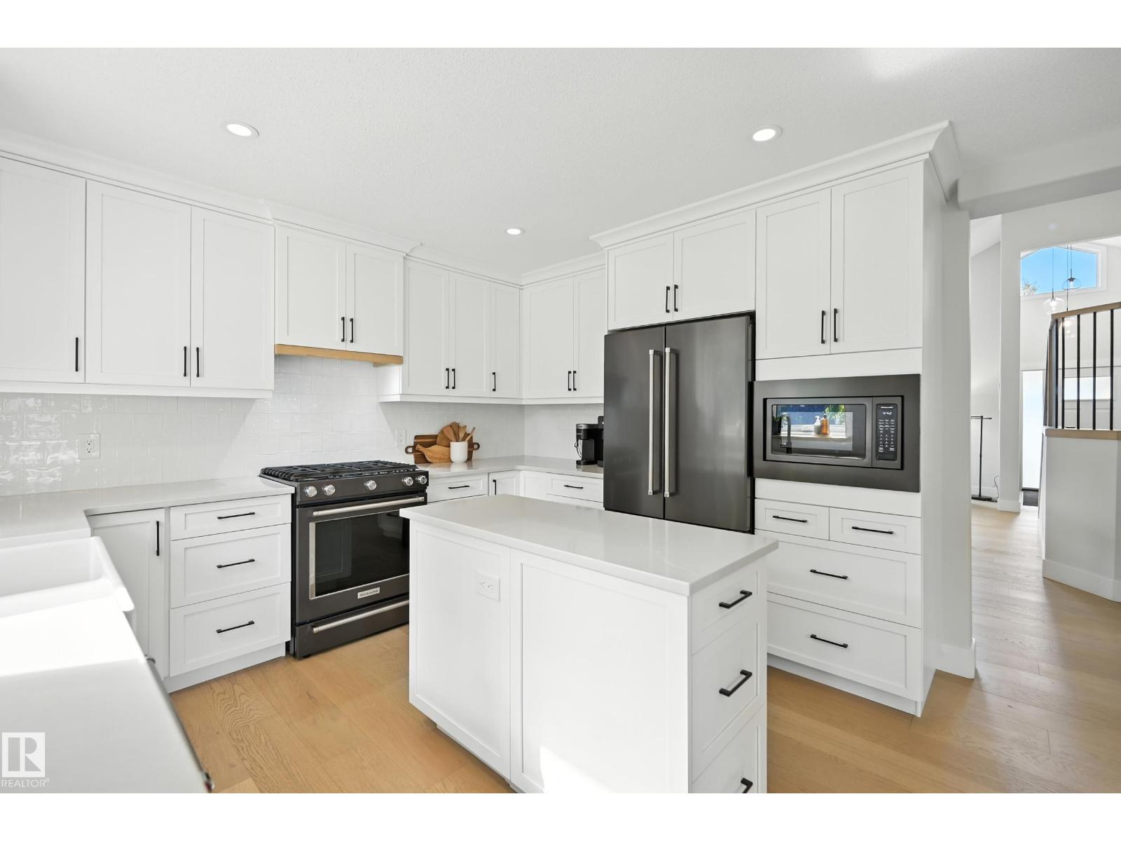 Photo 46 of 3634 31 A St Nw, Edmonton AB