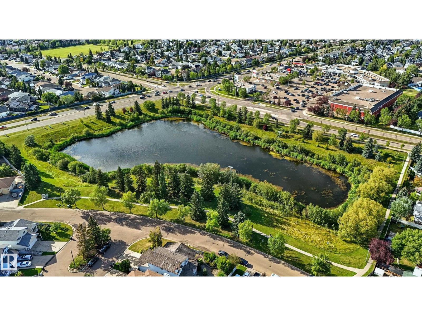 Photo 7 of 3634 31 A St Nw, Edmonton AB