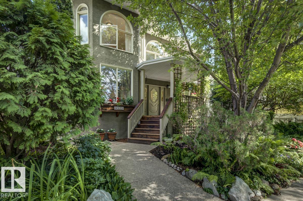 Photo 2 of 9523 101 St Nw, Edmonton AB