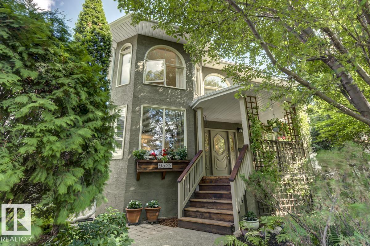 Photo 1 of 9523 101 St Nw, Edmonton AB