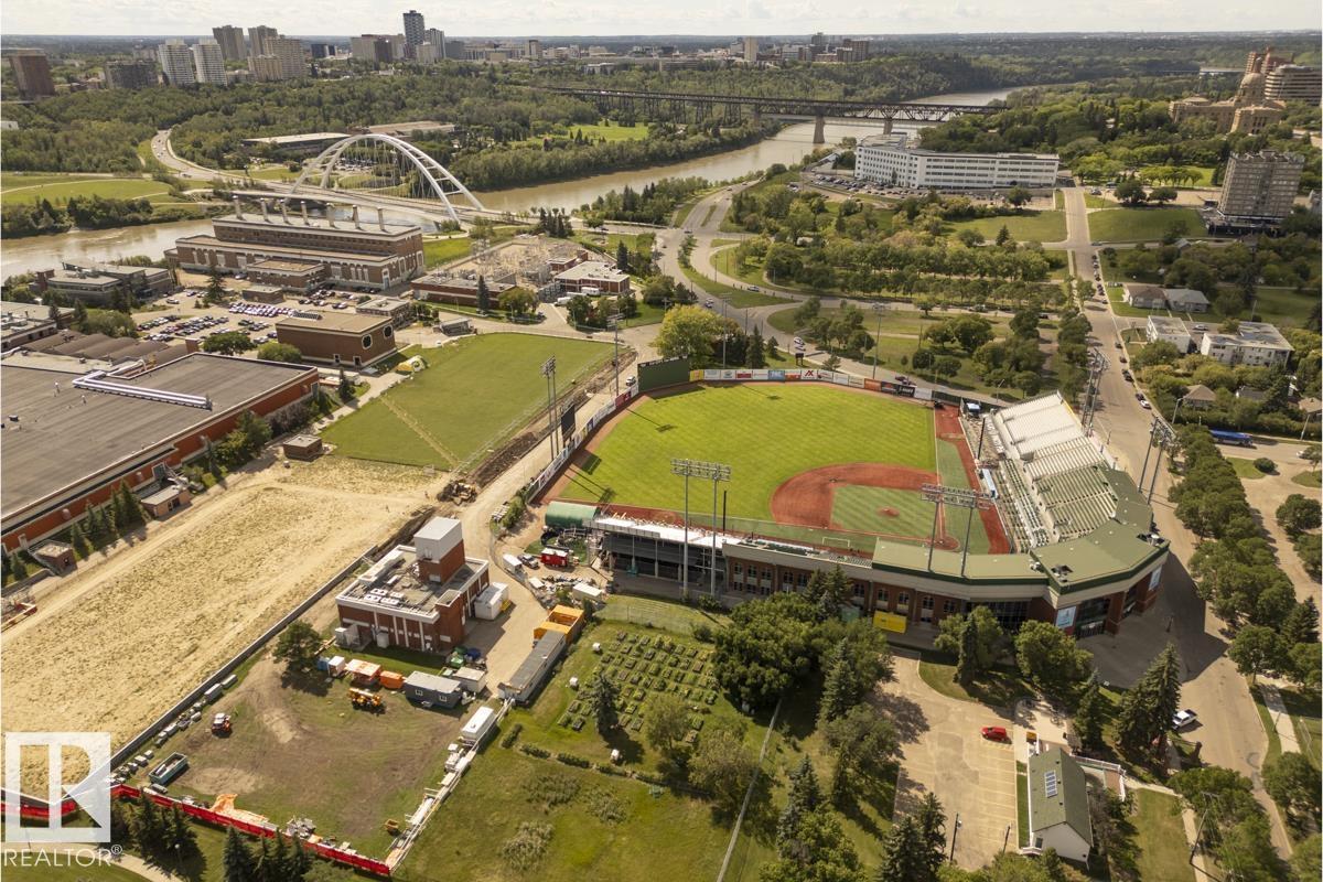 Photo 62 of 9523 101 St Nw, Edmonton AB