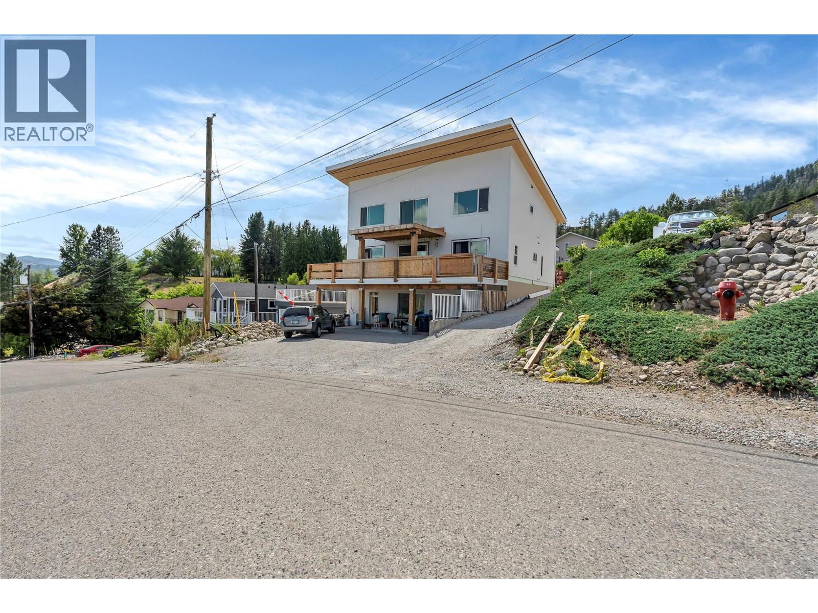  6074 Jackson Crescent, Peachland