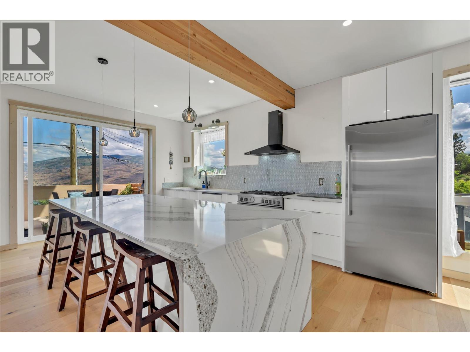  6074 Jackson Crescent, Peachland