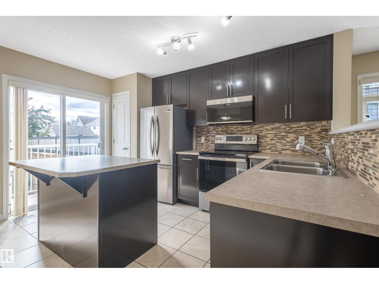 Photo 12 of 124 1804 70 St Sw, Edmonton AB