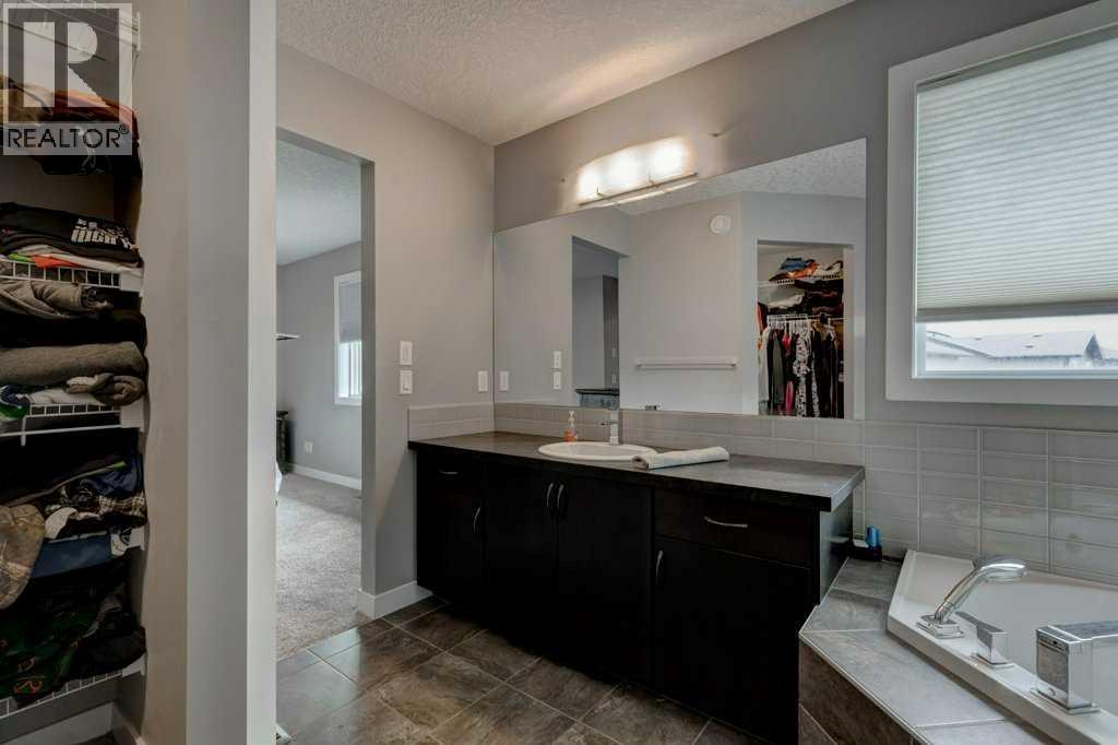 Photo 20 of 164 Walden Square Se, Calgary AB