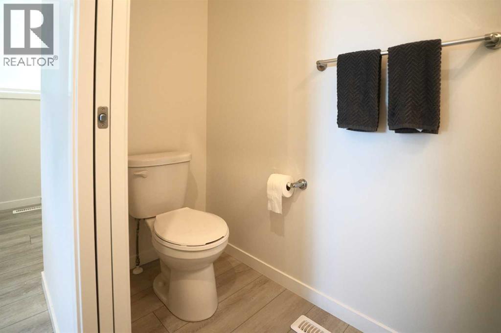 Photo 23 of 876 Seton Circle Se, Calgary AB
