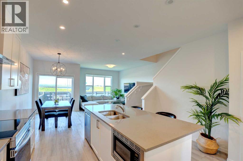 Photo 7 of 876 Seton Circle Se, Calgary AB