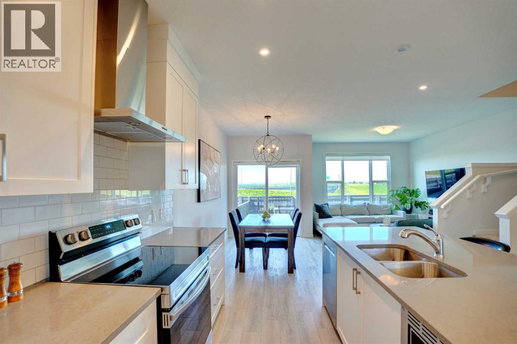 Photo 6 of 876 Seton Circle Se, Calgary AB