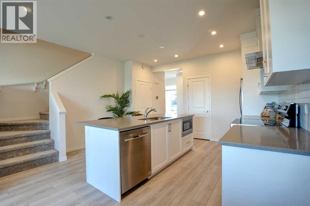 Photo 5 of 876 Seton Circle Se, Calgary AB