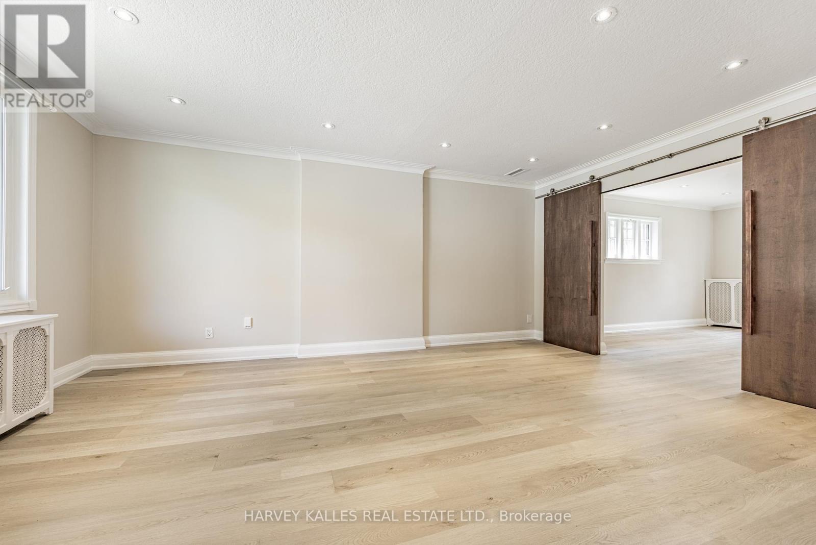 Photo 14 of 1836 Bathurst Street, Toronto ON