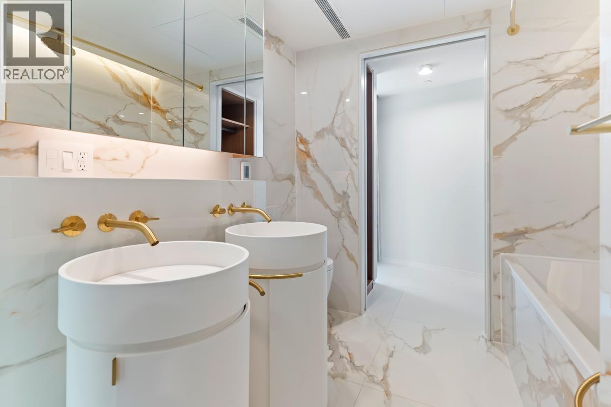 2808 1033 NELSON STREET, Vancouver