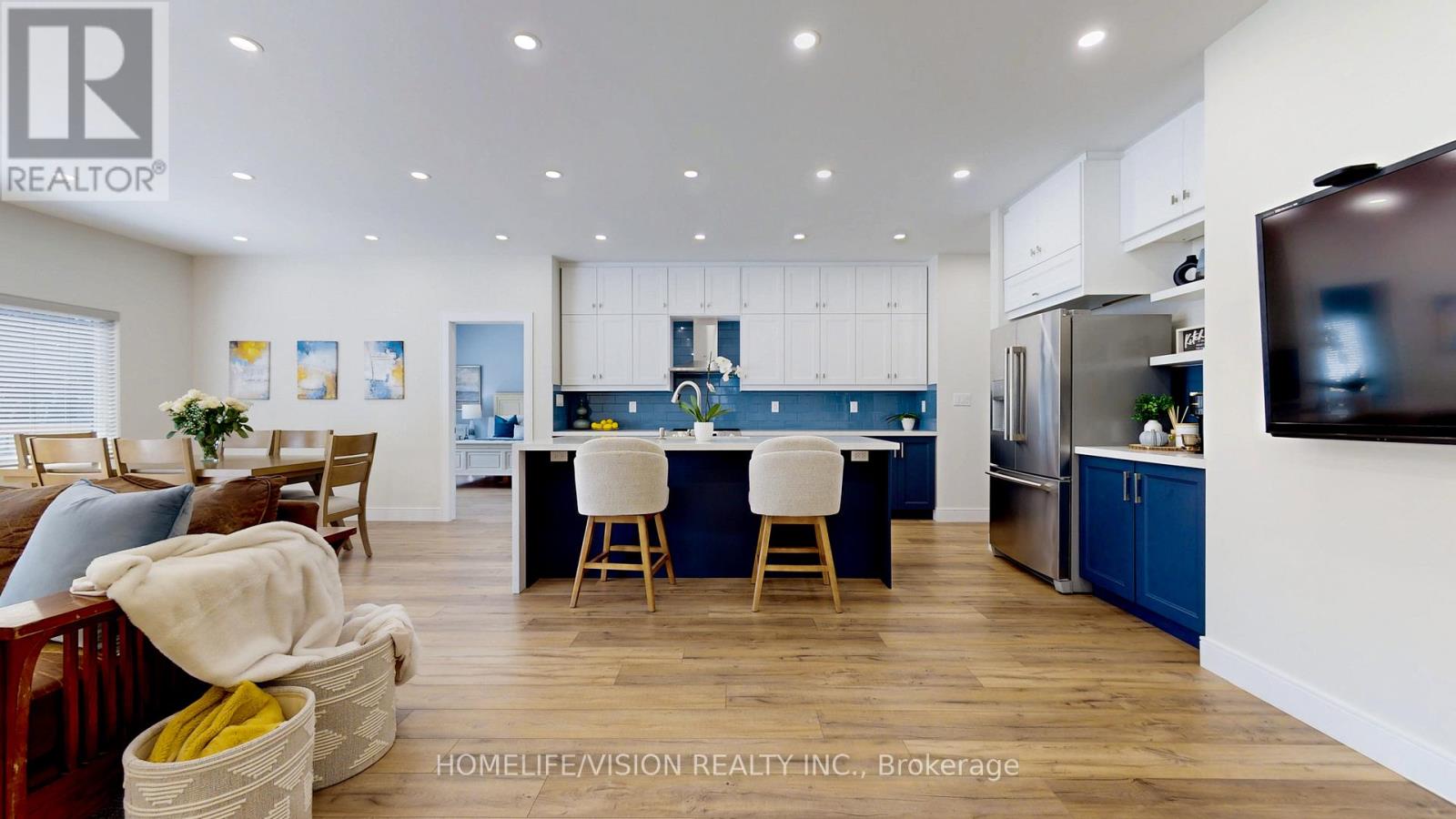 Photo 6 of 740 Midland Avenue, Tay ON