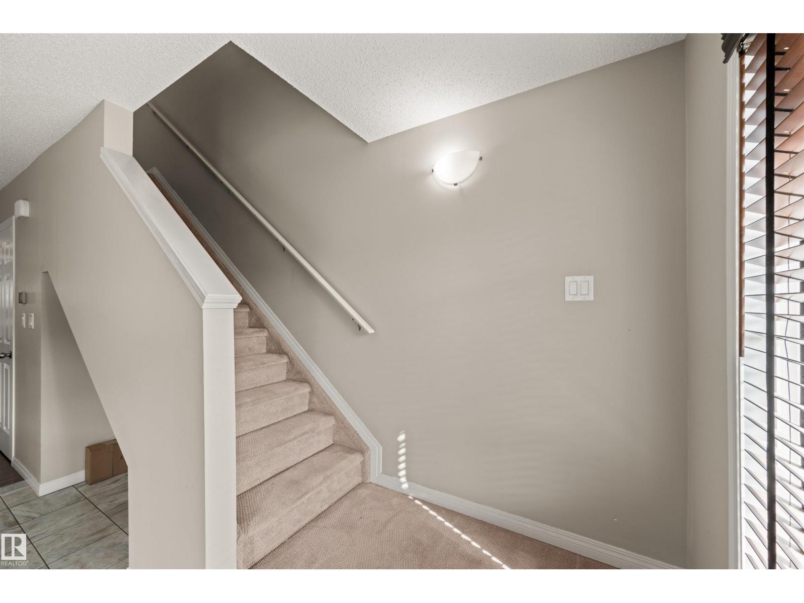 Photo 3 of 4021 Orchards Dr Sw, Edmonton AB