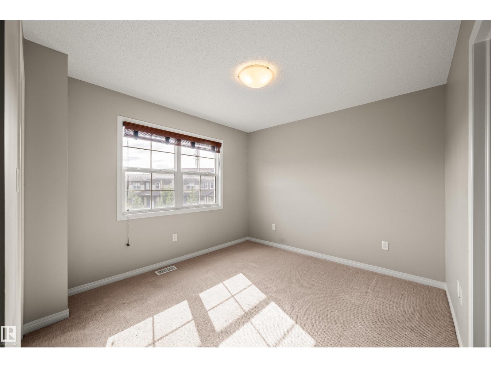Photo 23 of 4021 Orchards Dr Sw, Edmonton AB