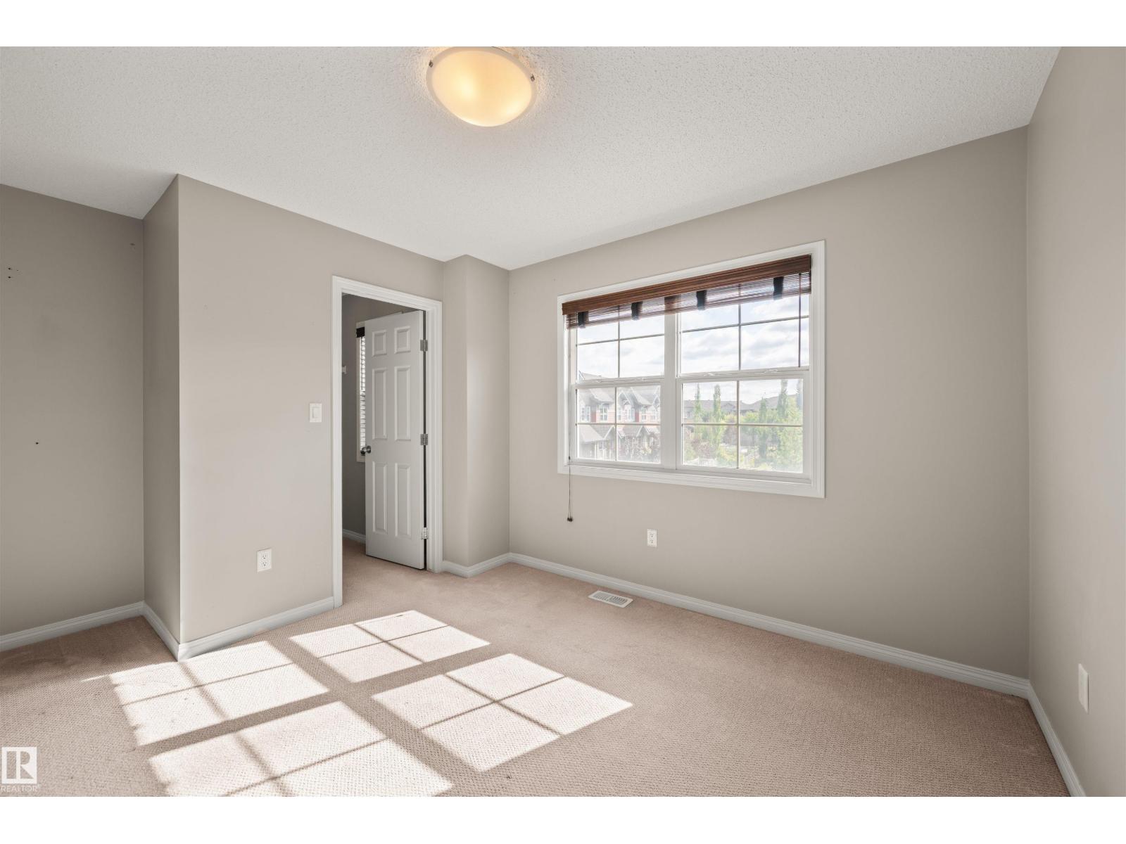 Photo 2 of 4021 Orchards Dr Sw, Edmonton AB