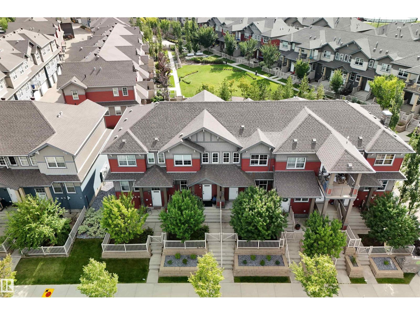 Photo 9 of 4021 Orchards Dr Sw, Edmonton AB