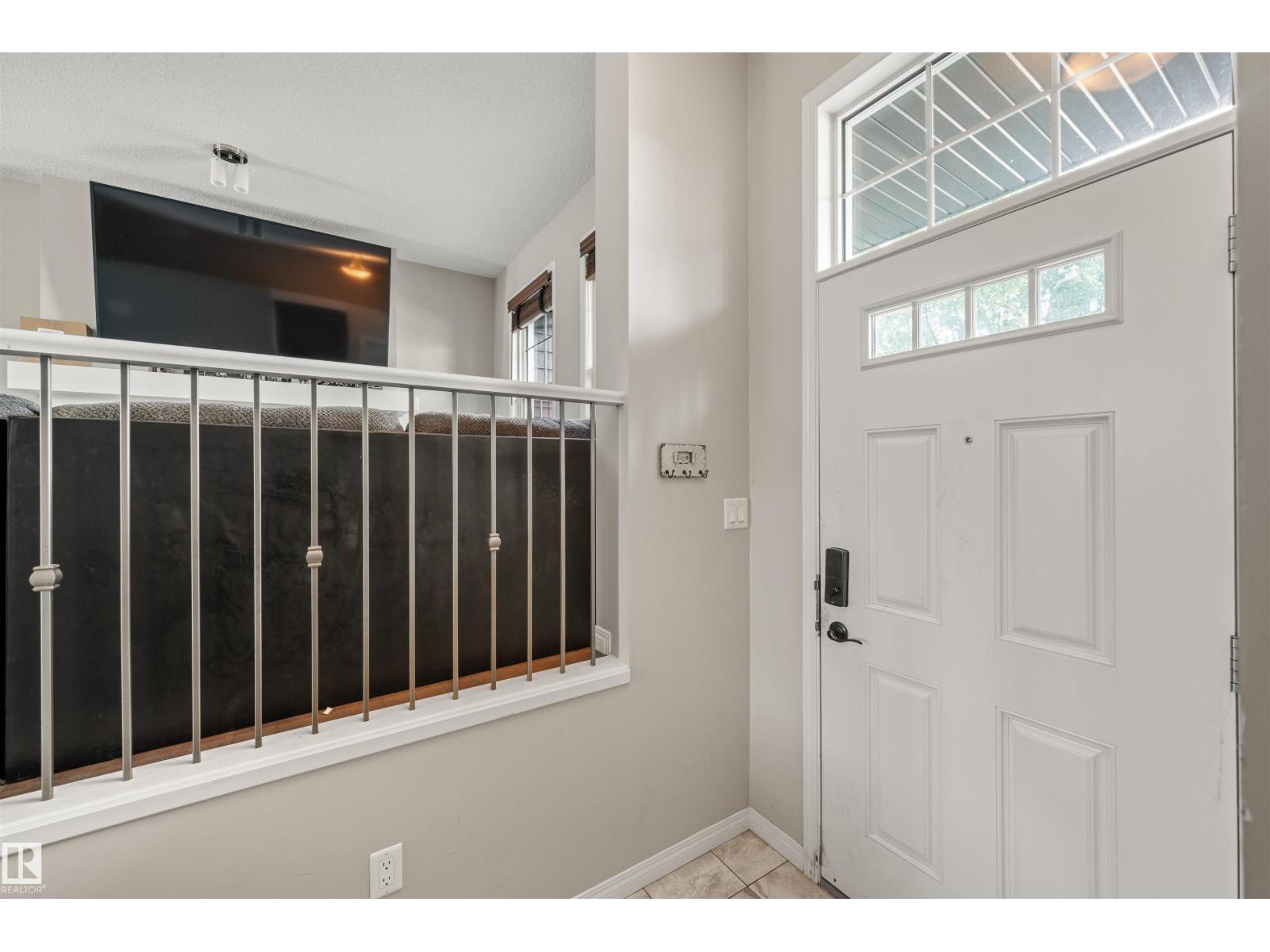 Photo 25 of 4021 Orchards Dr Sw, Edmonton AB