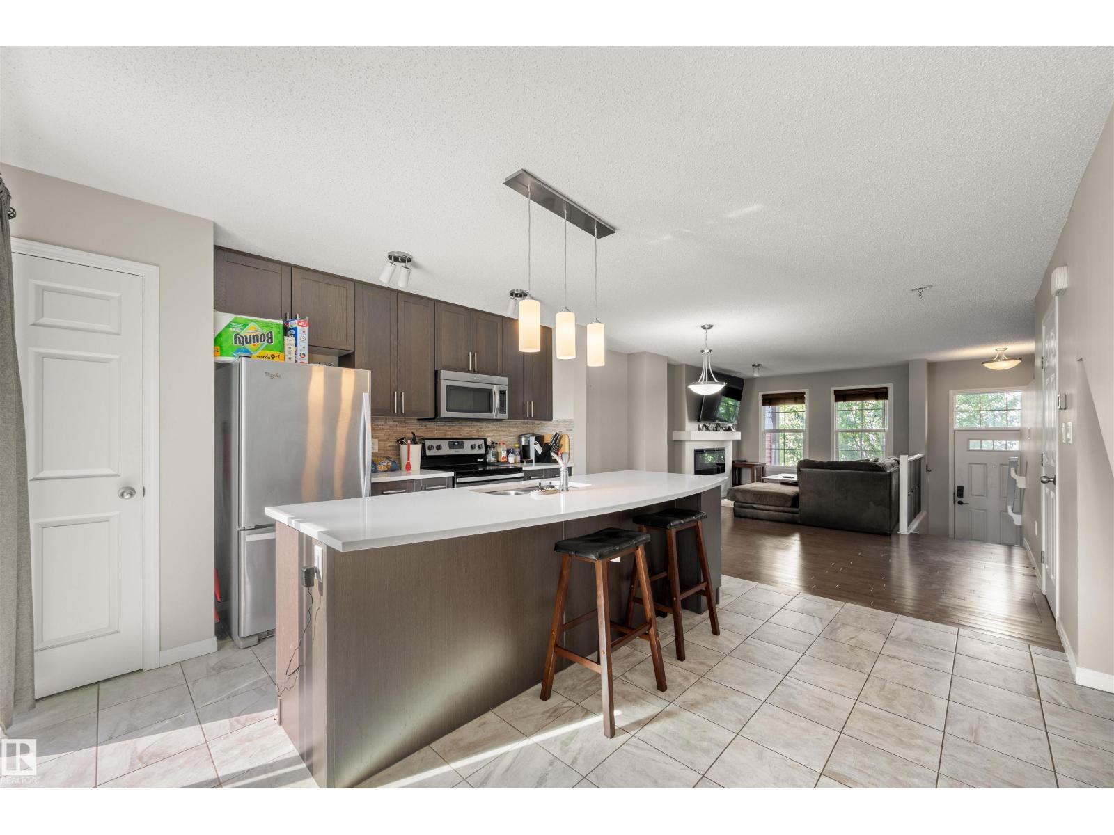 Photo 6 of 4021 Orchards Dr Sw, Edmonton AB