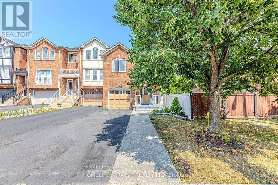 Photo 1 of 14 Jarrett Court, Vaughan ON