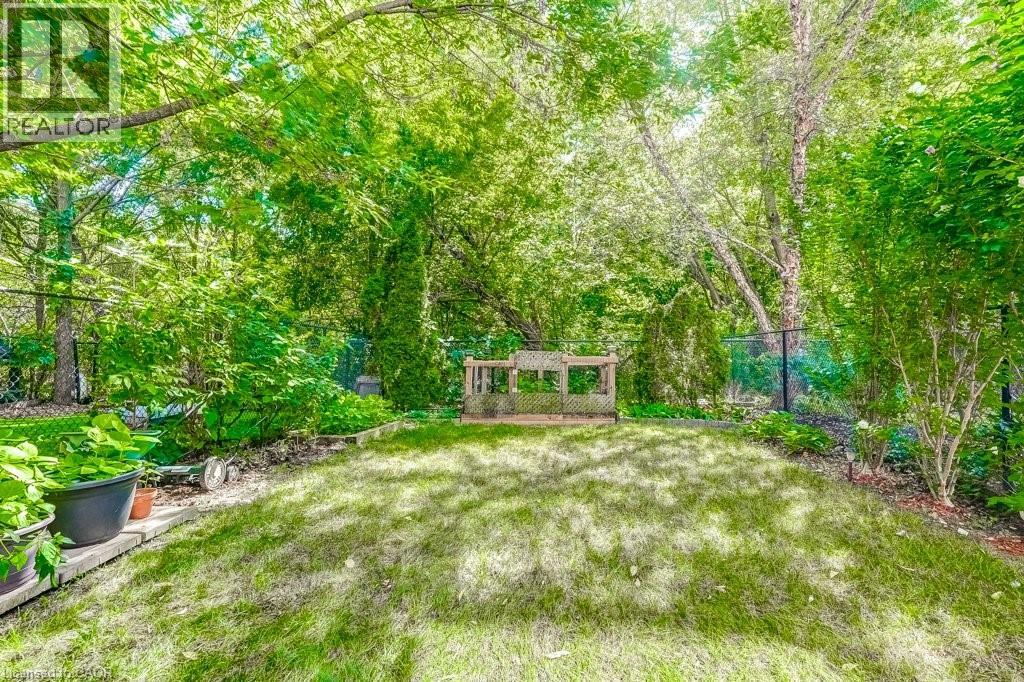 Photo 30 of 4134 Medland Drive, Burlington ON